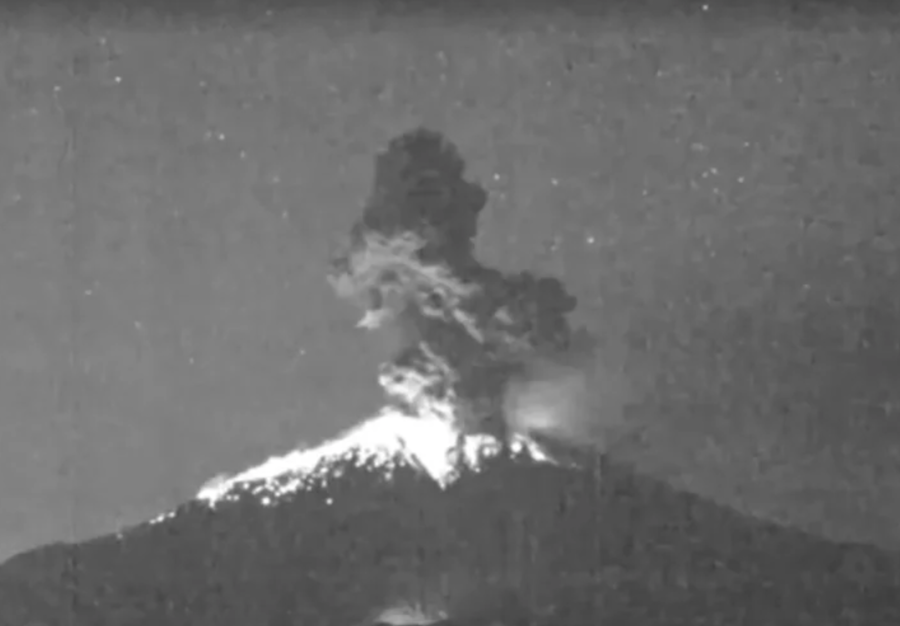 Japan’s Sakurajima Volcano Erupts, Ashfall Cancels Flights