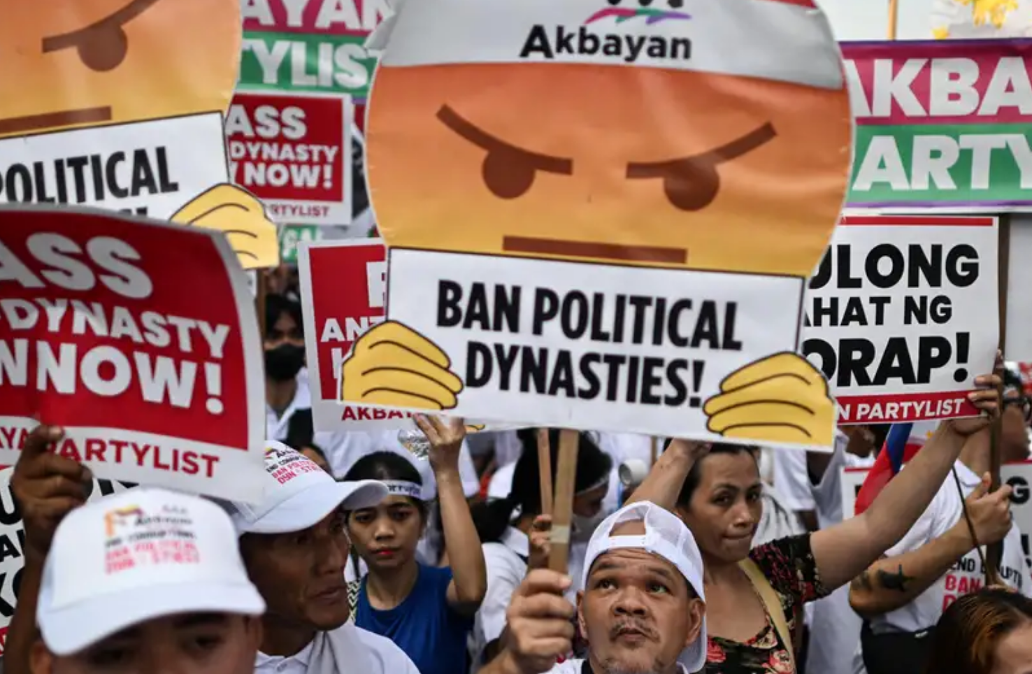 Philippines: Thousands protest corruption in flood projects