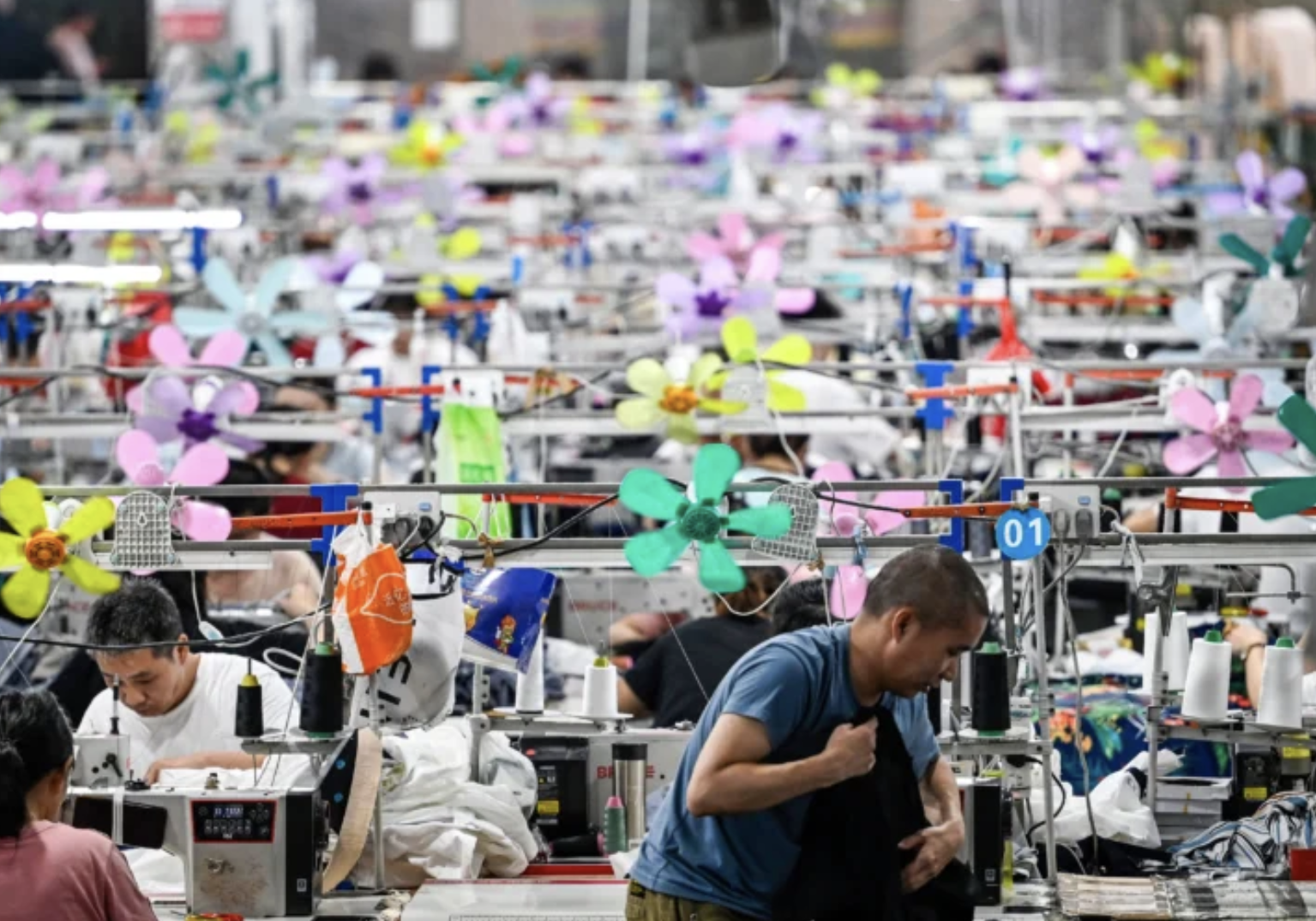 EU Agrees to 3 Euro Tariff on Low-Value E-Commerce Imports, Targeting Chinese Platforms