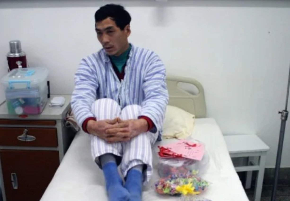 HIV Infections Surge Among Older Adults in China, With Zhejiang Accounting for 40%