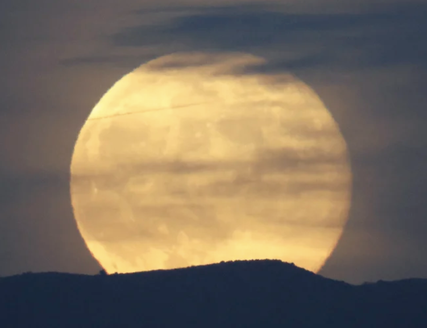 Last Supermoon of 2025 Dazzles the Night Sky