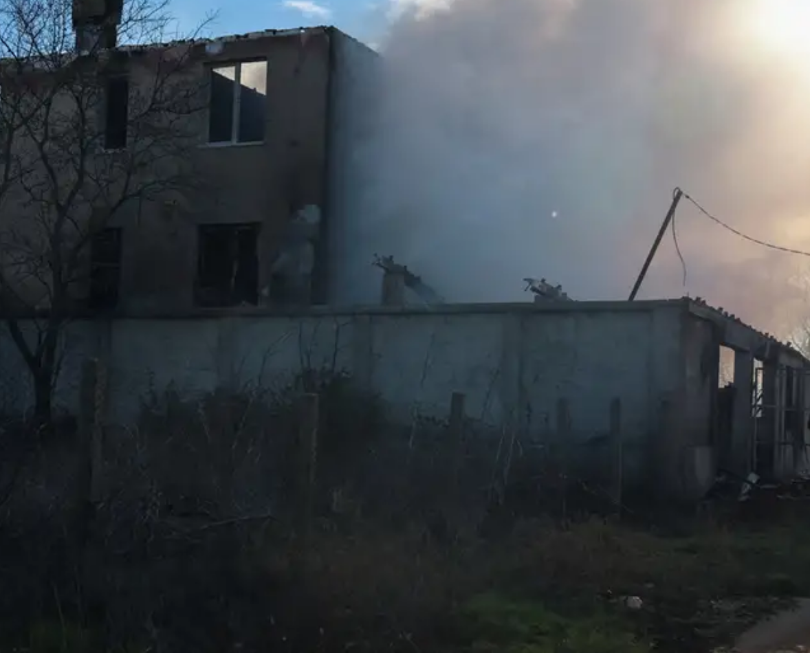 Ukraine: Russian strikes cut power to thousands