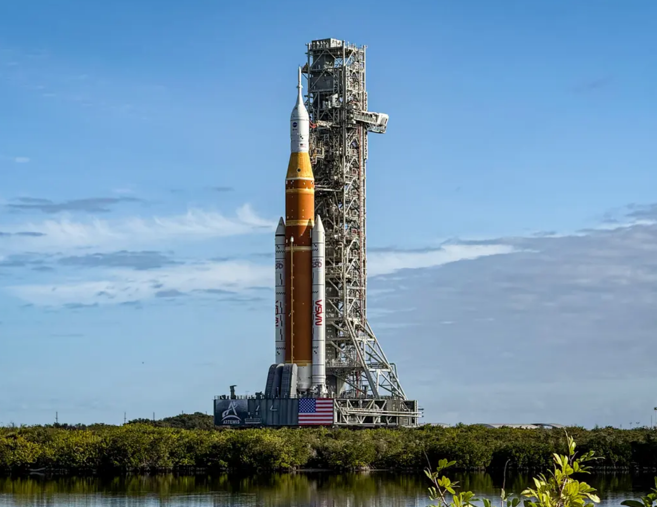 NASA Set to Launch First Manned Moon Rocket in 50 Years