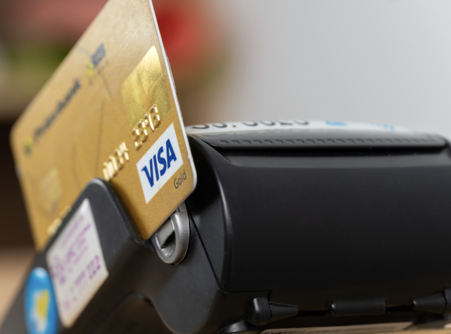 Trump Calls for One-Year 10% Cap on Credit Card Interest Rates Starting Jan. 20, 2026