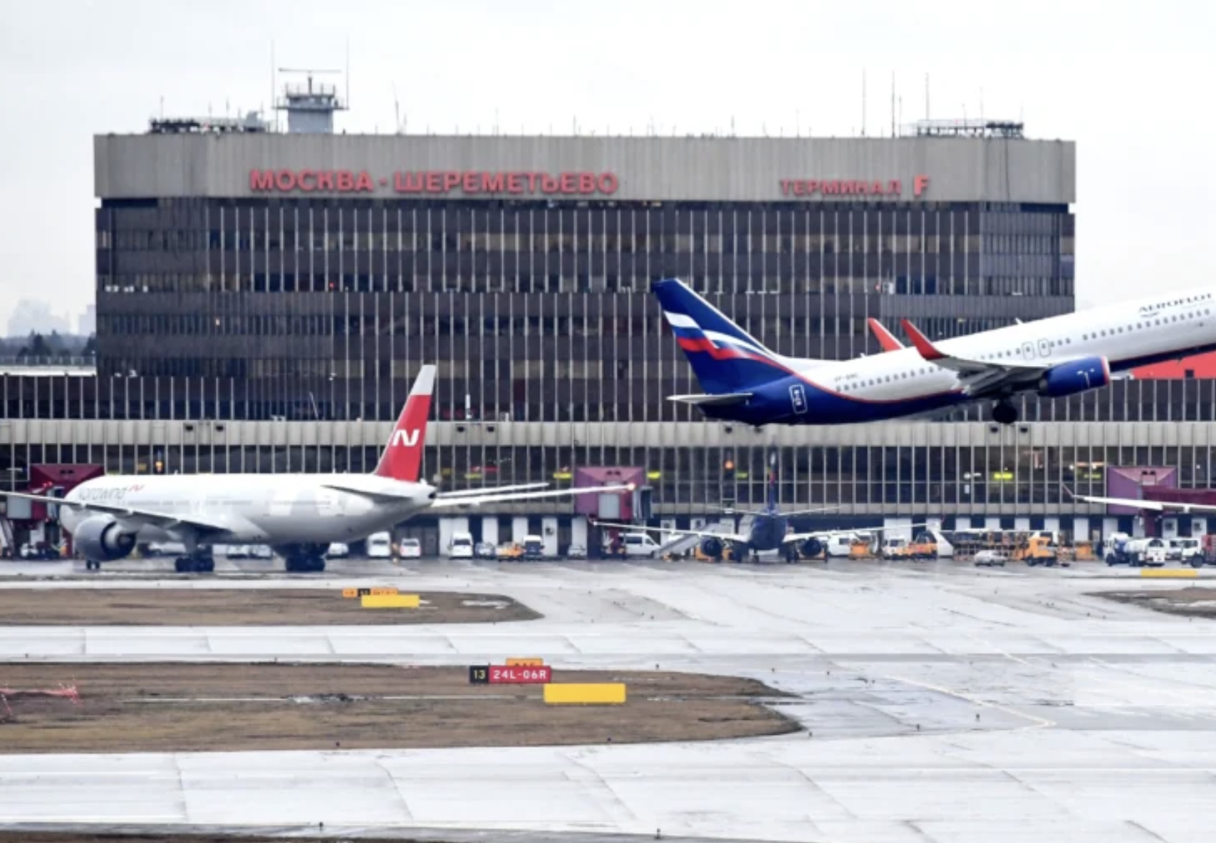 Moscow Airports Operating Again After Restrictions Over Drones