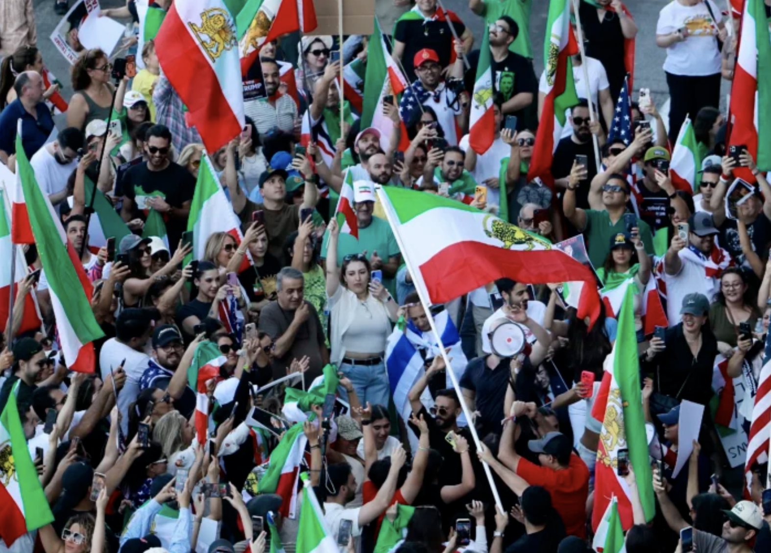Iranians Worldwide Rise in Solidarity Against the Regime