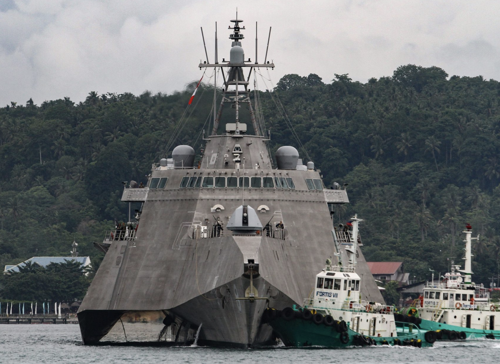 US Plans Fuel Depot in Philippines for South China Sea Operations