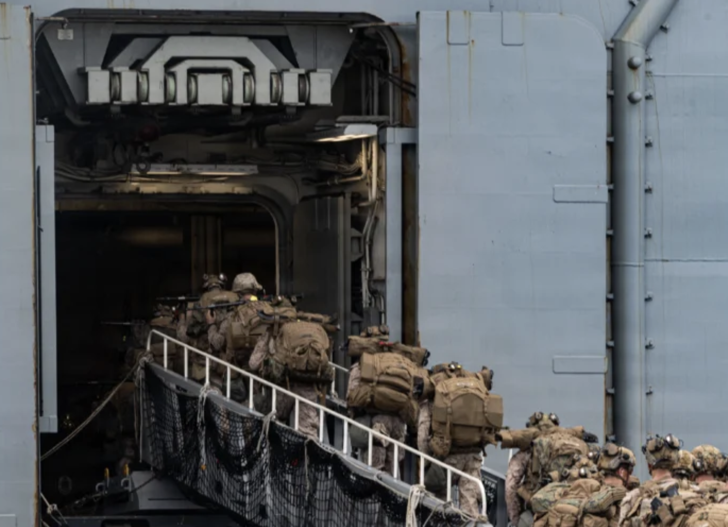 USS Tripoli Reaches Middle East With More Than 3,500 Troops