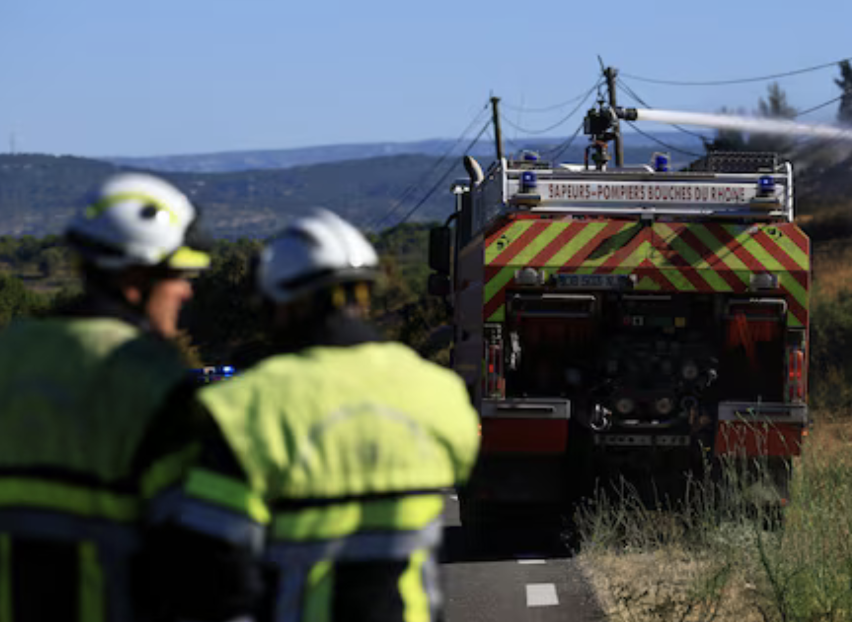 Firefighters battle blazes in southern France after European heatwave